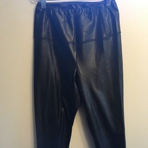 Aritzia/Wilfred Faux Leather Legging (Daria) Small